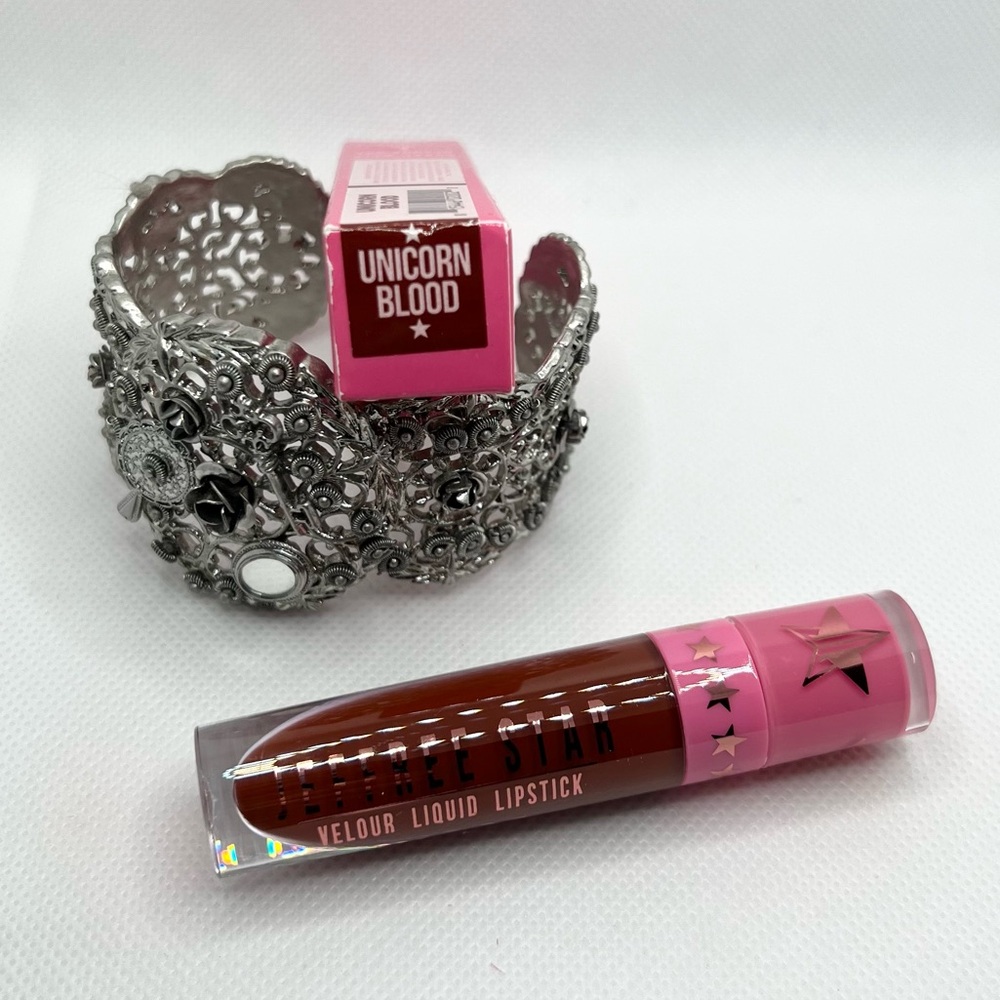 Jeffree Star Unicorn Blood Velour Liquid Lipstick - Picture 4 of 13